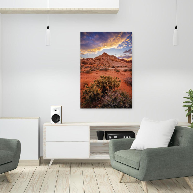 Coucher de soleil dans la vallée du feu, art contemporain de paysage de cactus contemporain, H 36 po x l 24 po