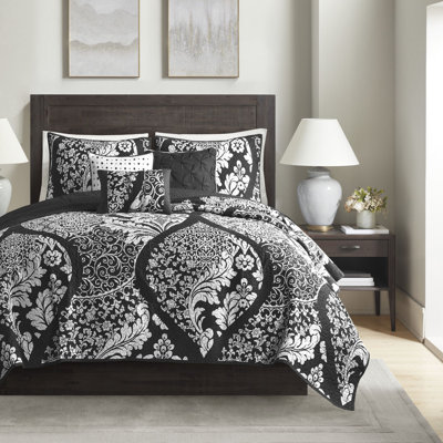 6 Piece Printed Cotton Quilt Set with Throw Pillows