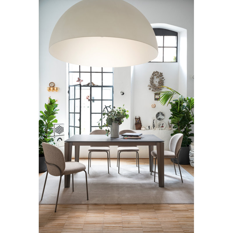 Band Extendable Tables