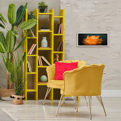 Giclée encadrée de lotus orange brillant, design par Phillip Flowers