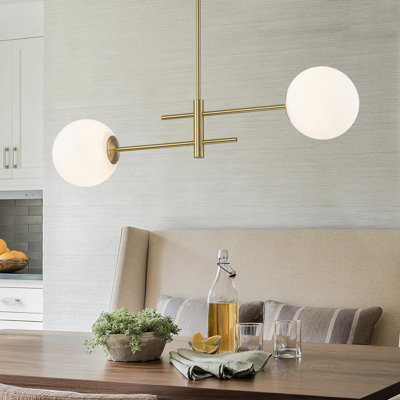 Lustre 37 po en laiton 2 lumières avec abat-jour en verre opale