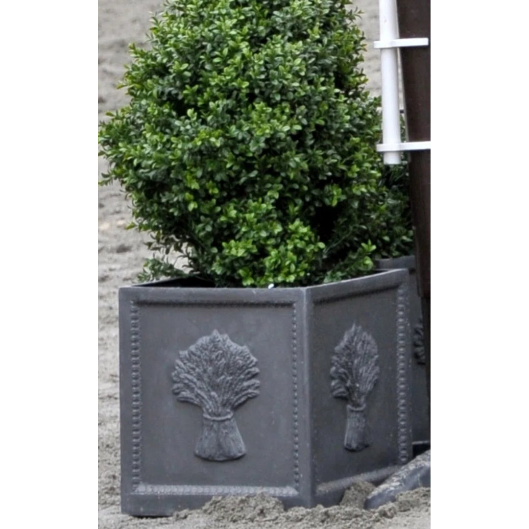 Pendle Fiberglass Planter Box