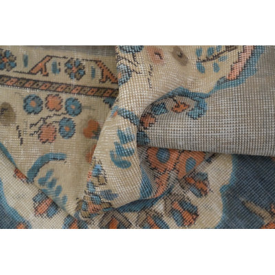 Tapis traditionnel délavé surteint 7 x 10