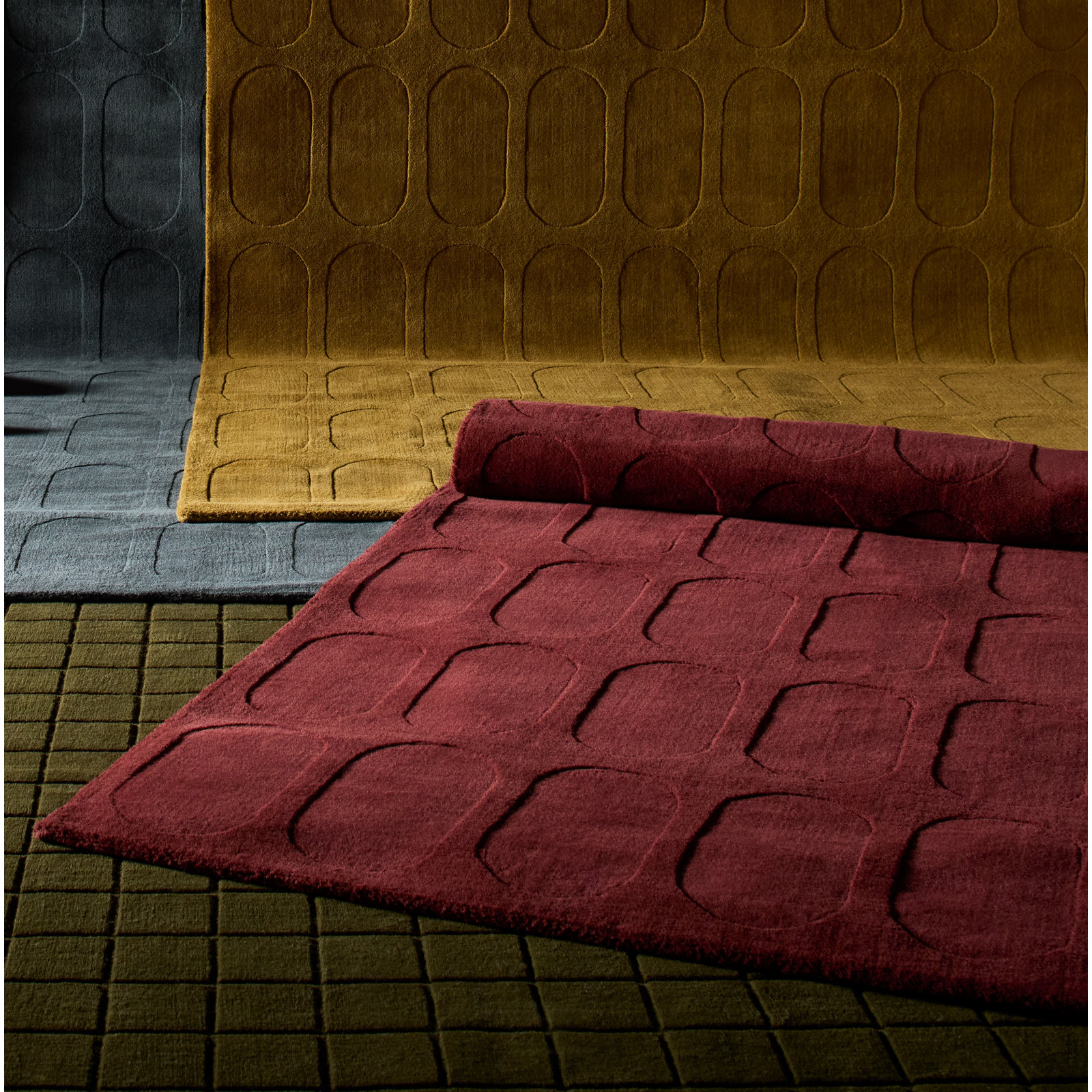  Contour Hand Loomed Wool Geometric Burgundy Area Rug, Rectangle 2' x 3'