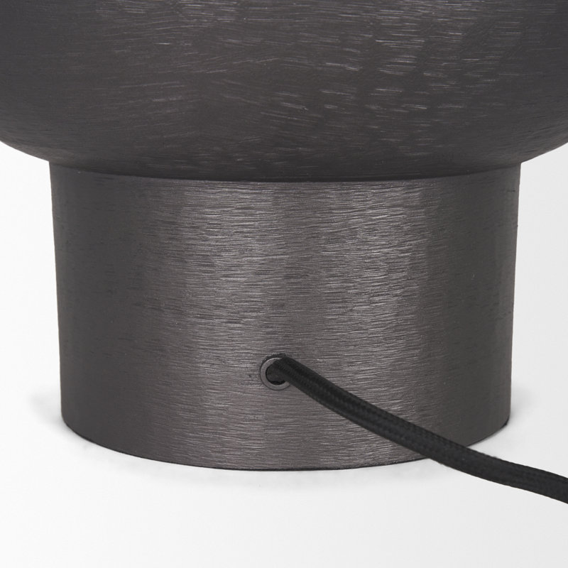 Lampe de table en métal Ameyalli, Noir