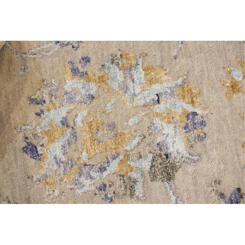 Transitional Hand-Knotted Silver Area Rug