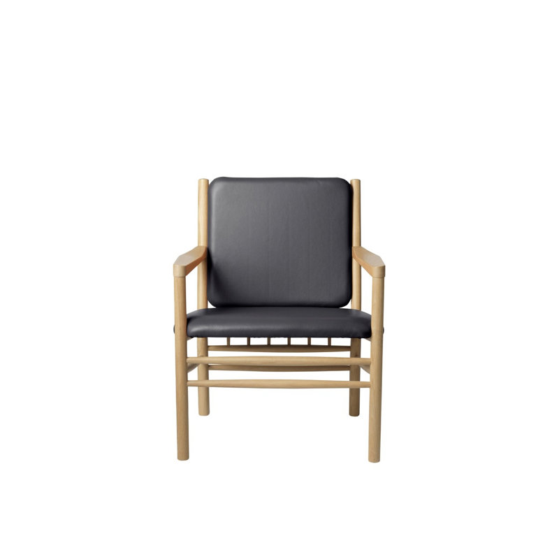 J147 Leather Armchair, Black
