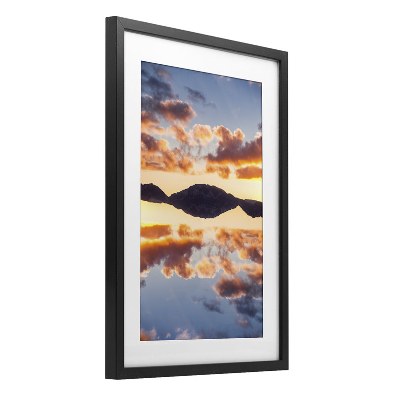 «Vibrant Sunset Reflection», impression par Robin Vandenabeele, H 20 po x l 14 po, Cadre noir minuit
