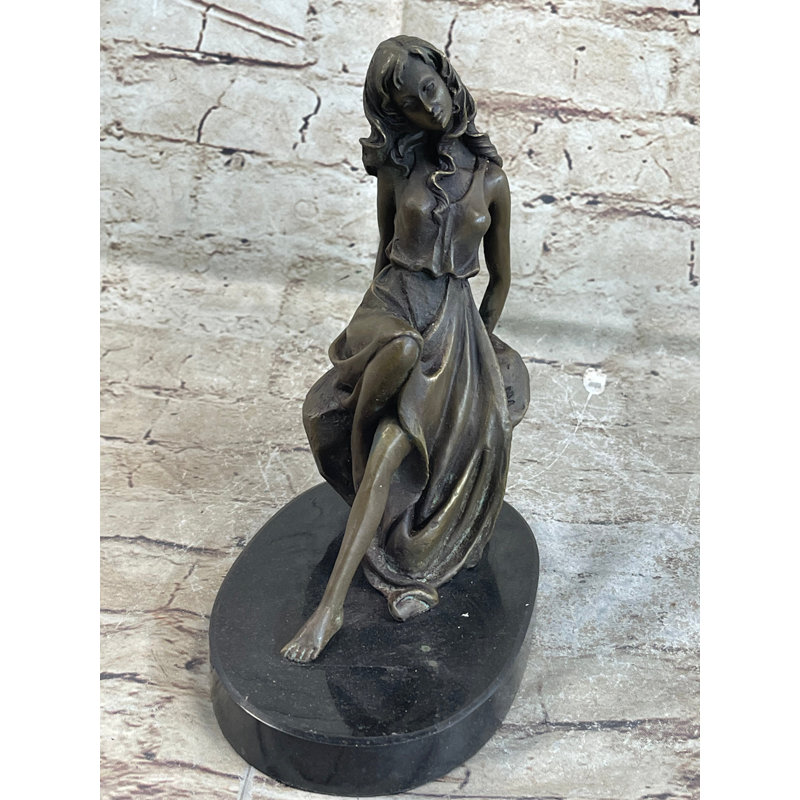 Figurine Saraya
