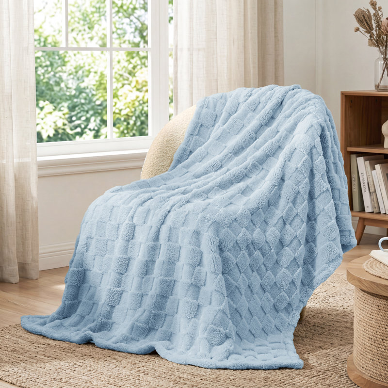 Couverture polaire à carreaux Bedsure, décoration intérieure mignonne, 274 cm × 229 cm, Très grand lit, Bleu mer