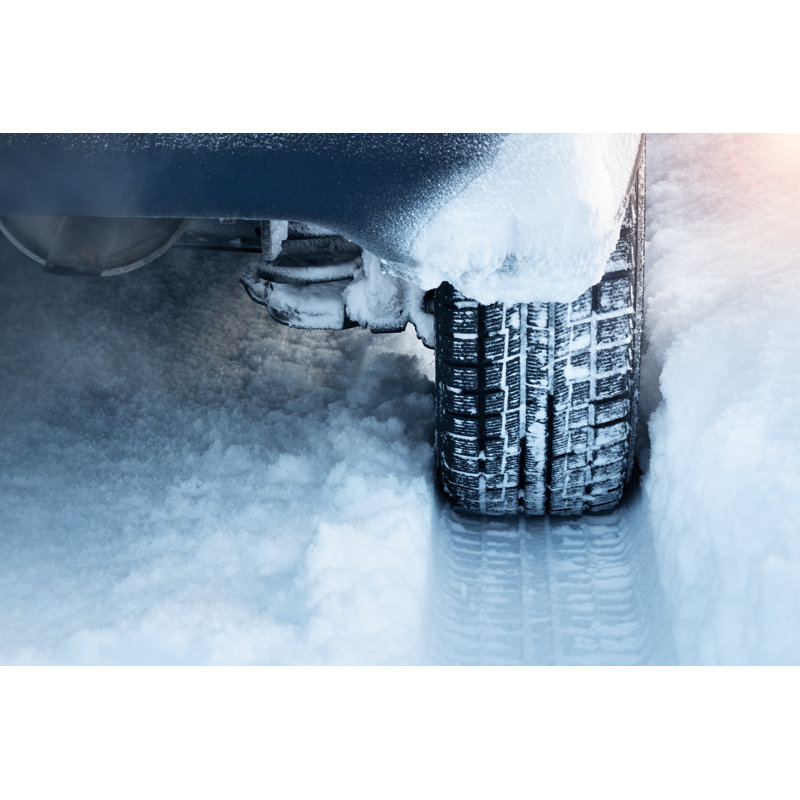 Pneus de voiture en hiver, H 8 po x l 12 po