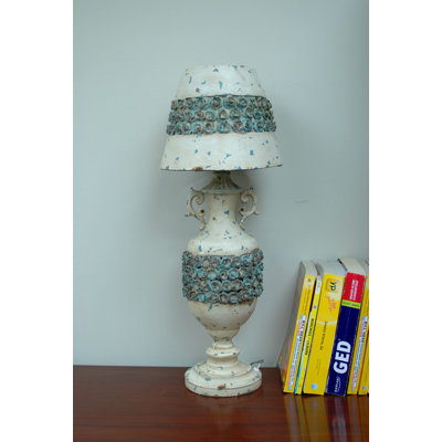 Lampe de table grise 26,75 po Nostalgia