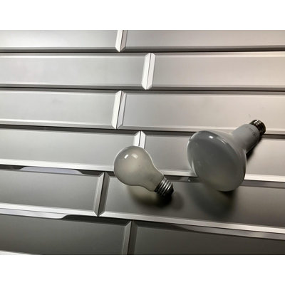 Carrelage mural de cuisine et de salle de bain en verre biseauté de qualité diamantée givré 3 po x 12 po Frosted Elegance