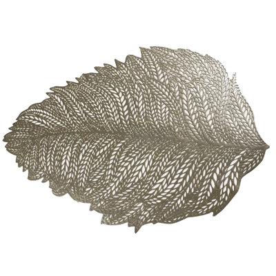 Durable Leaf Cut Out PVC Placemats Set of 6 Heat-Resistant Vinyl Table Mats for Dining and Christmas Decor