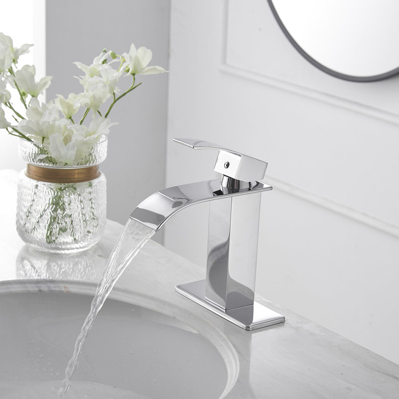 Single-handle Bathroom Faucet with Drain Assembly, Polished Chrome