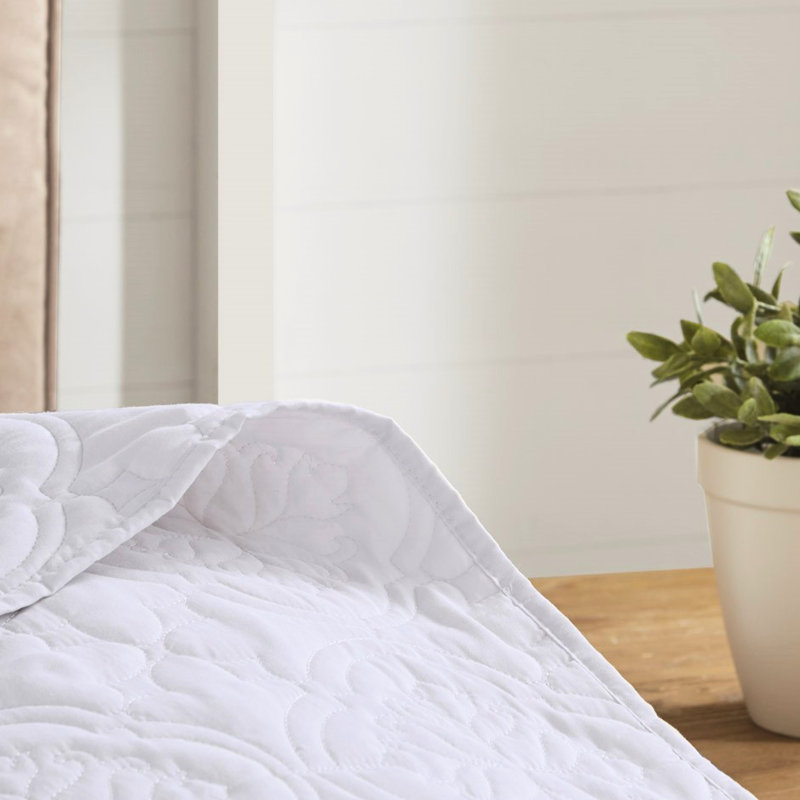 3 Piece Bedspread King/ King - White, Microfiber Fabric, Filled, , Gorgeous, Machine Washable Material, Splendid,