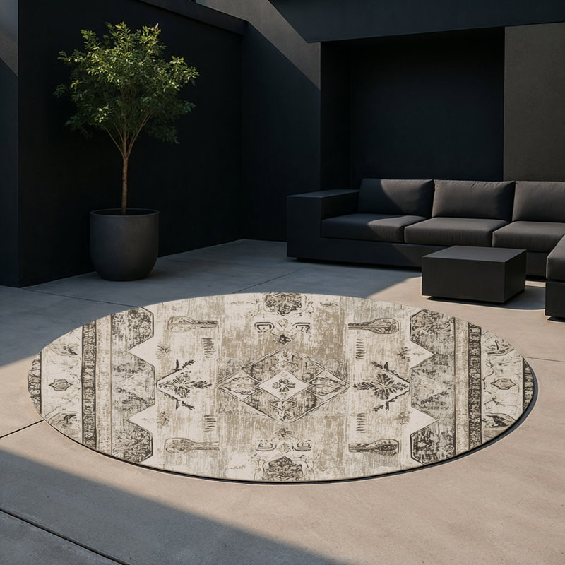 Fabled Harmony Indoor And Outdoor Area Rug, Round 5'