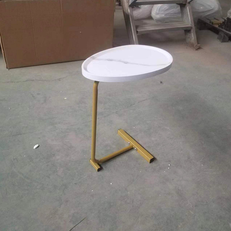 Table basse Dashown, table d'appoint en forme de C, table de bout en forme de C, table basse moderne, table de cocktail, Doré