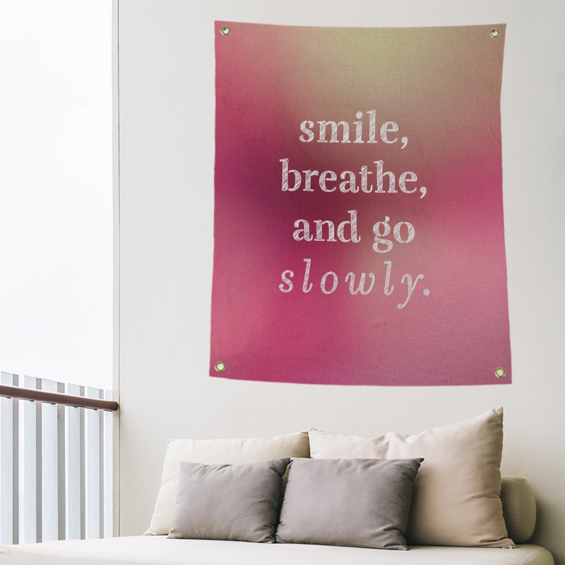 Tapisserie de polyester à quote-main lente, H 59 pi x l 50 po, Lueur rose