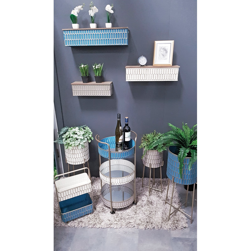 Chugwater Tray Top Nesting Tables