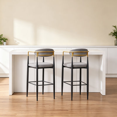 Ensemble de 6 tabourets de bar, hauteur d'assise de 76 cm, tabourets de comptoir modernes rembourrés, tissu gris avec accoudoirs dorés, structure ergonomique en métal noir pour îlot de cuisine et comptoir de salle à manger