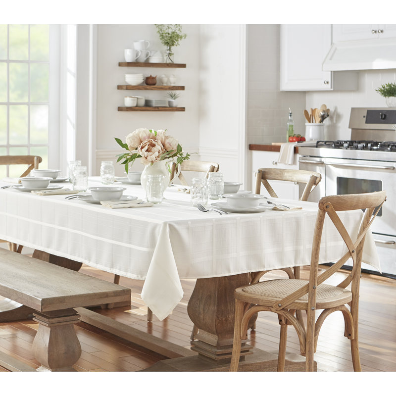 Ramiro Plaid Jacquard Square/Rectangle Tablecloth, 84" L x 60" W, Beige