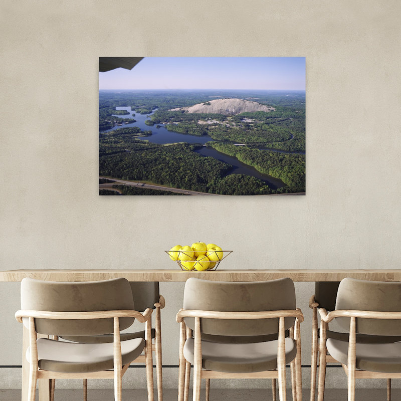 High Angle View of a River passant à travers le paysage, Stone Mountain, Atlanta, Géorgie, États-Unis, 36" H x 24" W