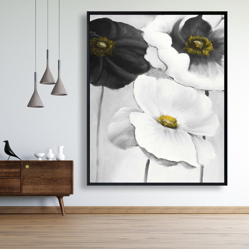 Assorted White Flowers Print On Canvas, H 60 po x l 48 po