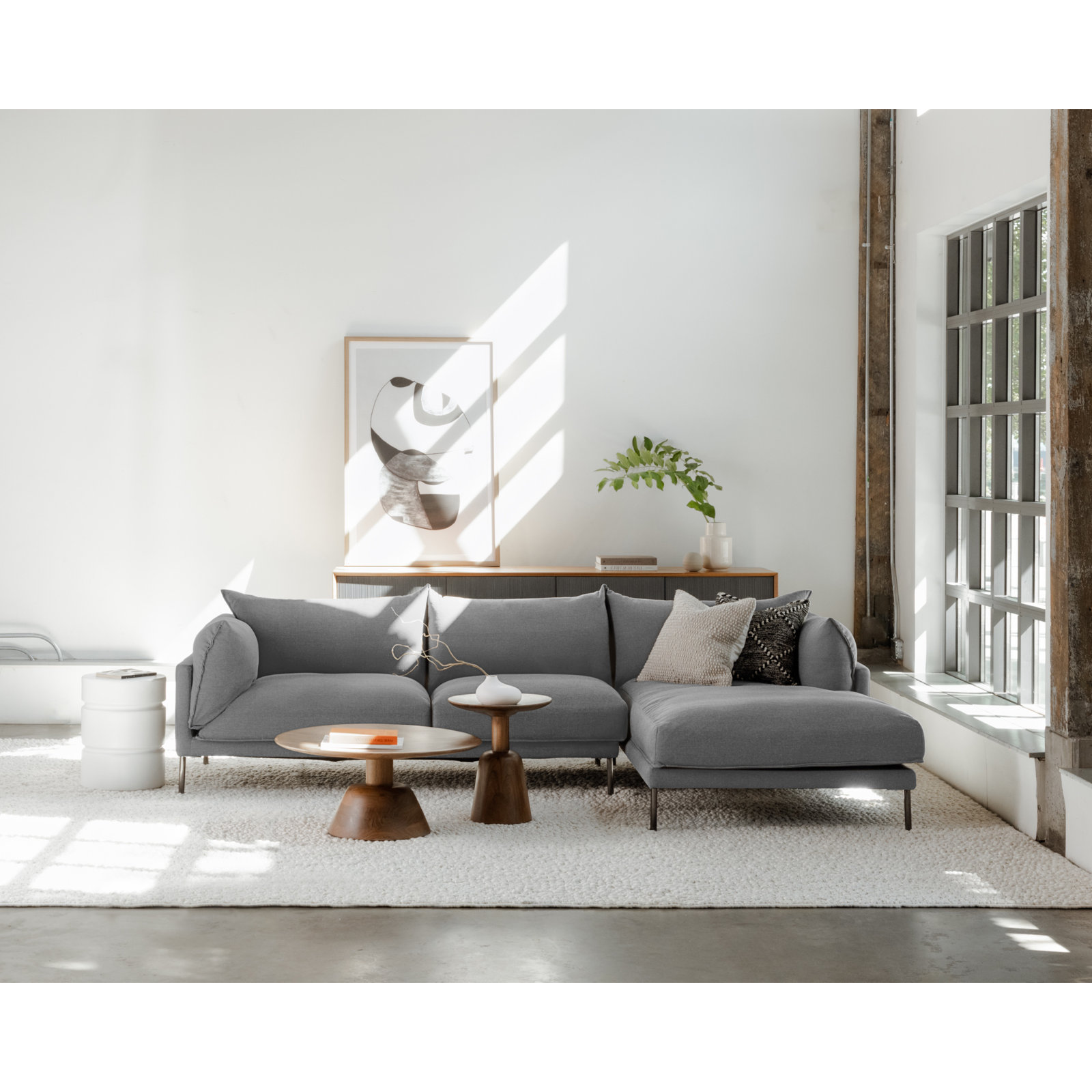 Amryis Upholstered Chaise L-Sectional, Grey, Right Hand Facing