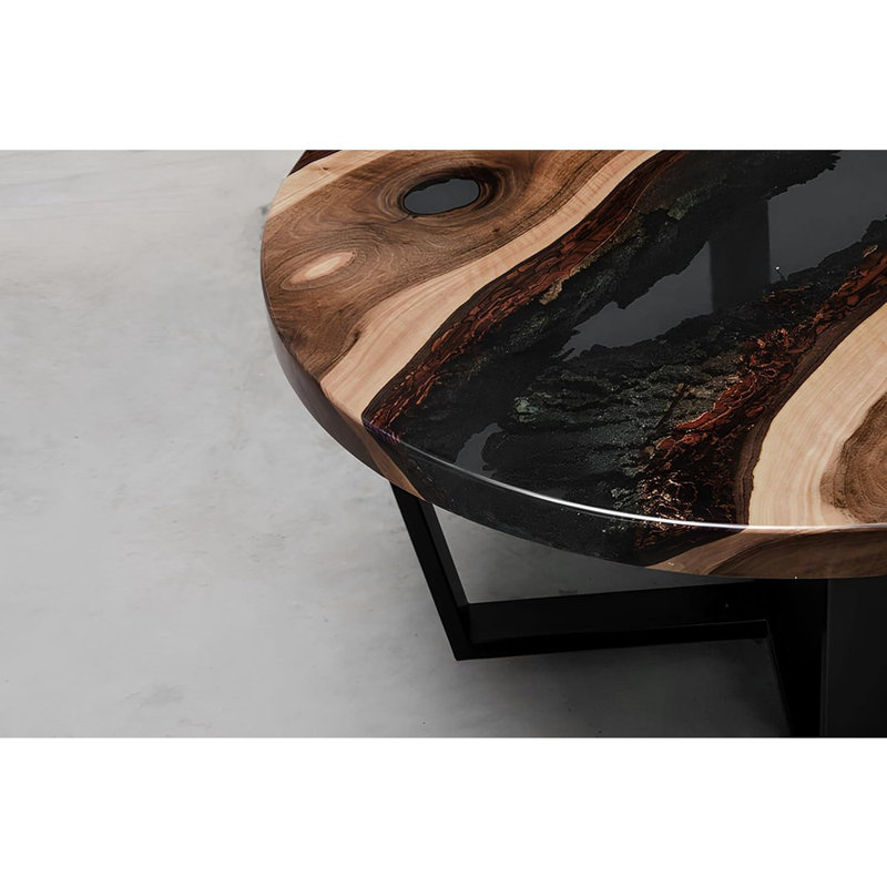 Table basse ronde en bois de noyer naturel avec motif de rivière en résine époxy noire, base en métal
