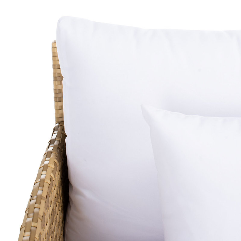 Cadeo 53.1'' Wicker Outdoor Patio Daybed, Natural/White