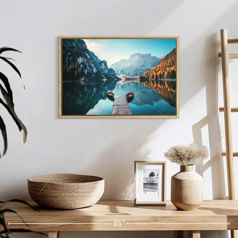Jetée du lac Braies, 19 po x 13 po, Cadre flottant en bois naturel