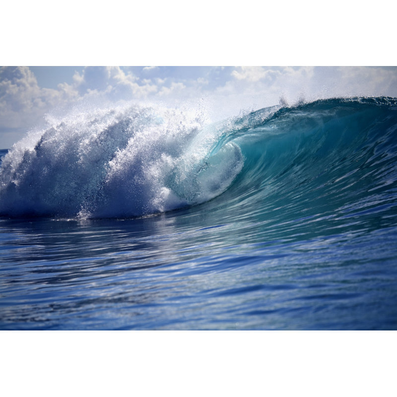 «Clean Wave Close Up» par Maybaybutter, H 32 po x l 48 po