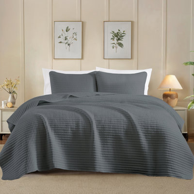 Reversible 3 Pieces Quilt Set - Soft Lightweight Bedspread