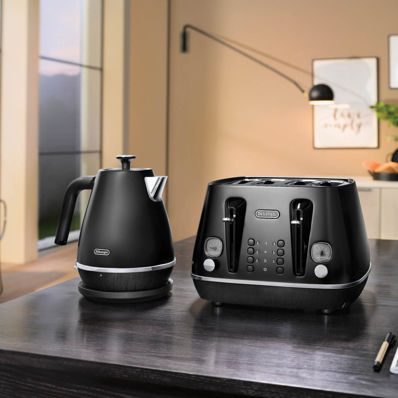 1.7L Distinta X Stainless Steel Kettle, Black