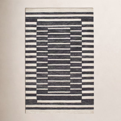 Heights Hand Loomed Charcoal/Ivory Rug