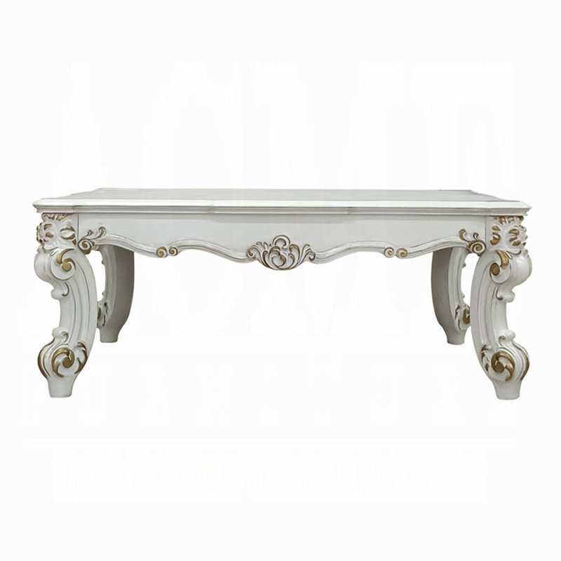 Table basse avec perle antique