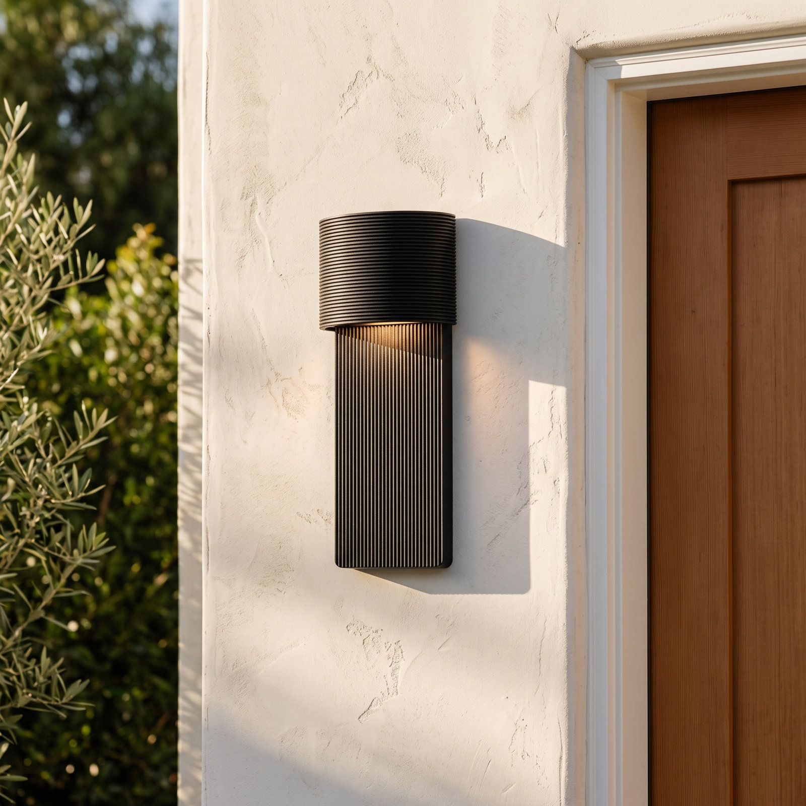 1-Light Outdoor Light, Black, 17" H x 6.75" W x 3.5" D