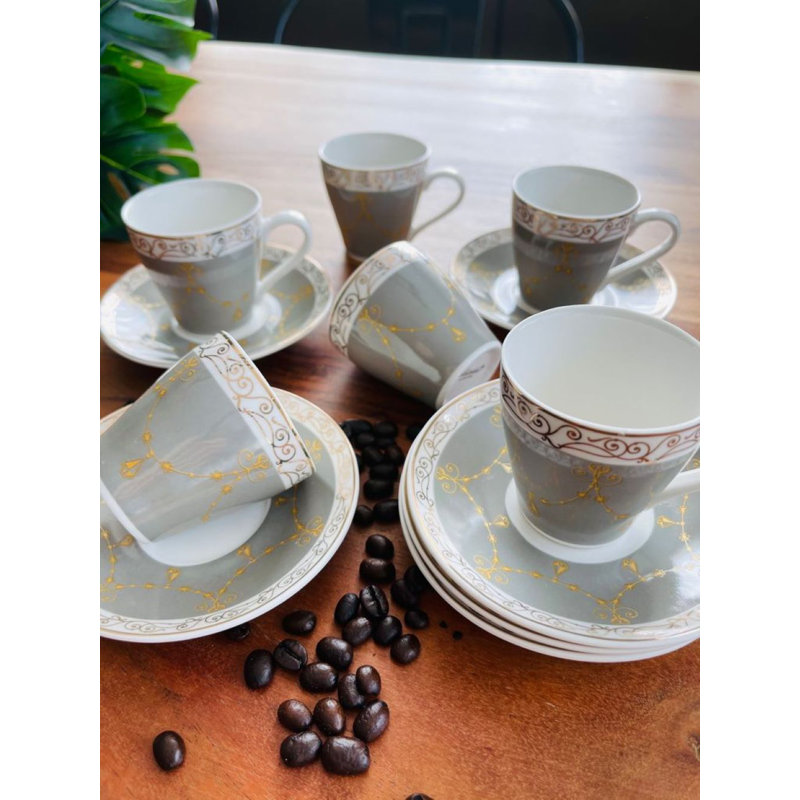 Ensemble de 6 tasses à espresso et soucoupes