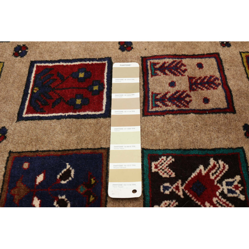 Tapis brun clair Rizbaft 3 pi 0 po x 4 pi 9 po