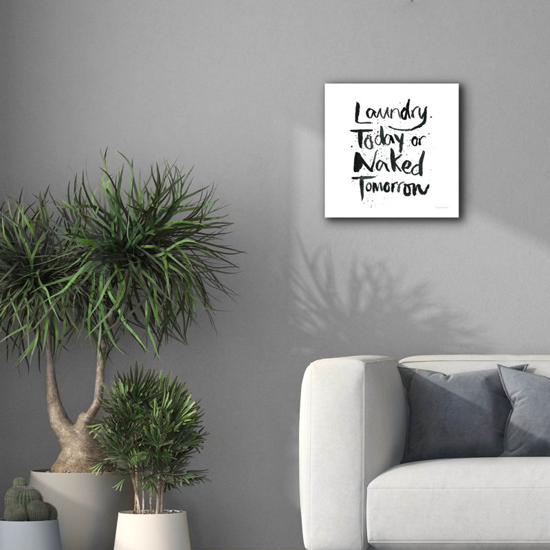 "Epic Graffiti" Laundry Day 3 "par Mercedes Lopez, art mural sur toile Charro, H 18 po x l 18 po x P 0,75 po