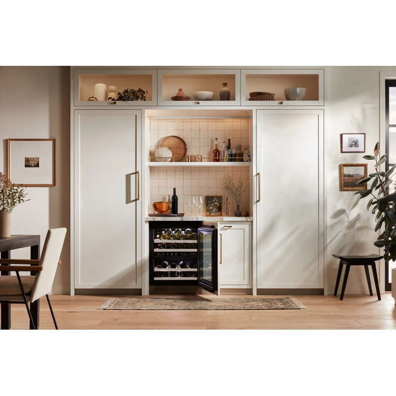 24-Inch Built-In Undercounter Wine Refrigerator