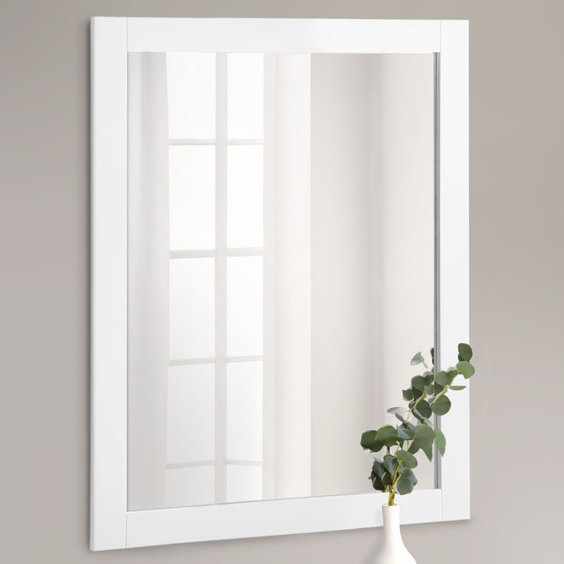 Miroir de salle de bain Akhari, 30 po x 24,02 po, Blanc semi-brillant