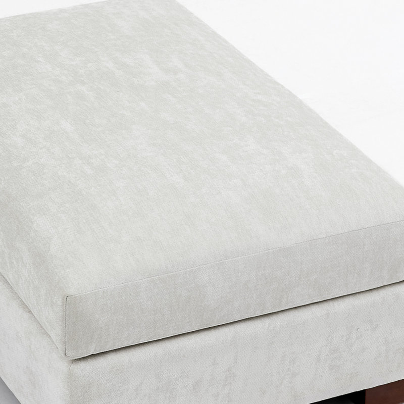 Canapé modulaire rembourré 3 pièces en chenille blanc cassé avec coussins décoratifs et repose-pieds amovibles
