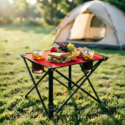 Table de camping pliante et portable rouge de 47 cm (18,5 pouces) avec 2 porte-gobelets, table d'appoint d'extérieur légère en tissu Oxford avec sac de transport