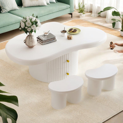 Ensemble de 3 tables basses Cloud, de forme irrégulière avec 2 tiroirs et 2 petits tabourets de salon