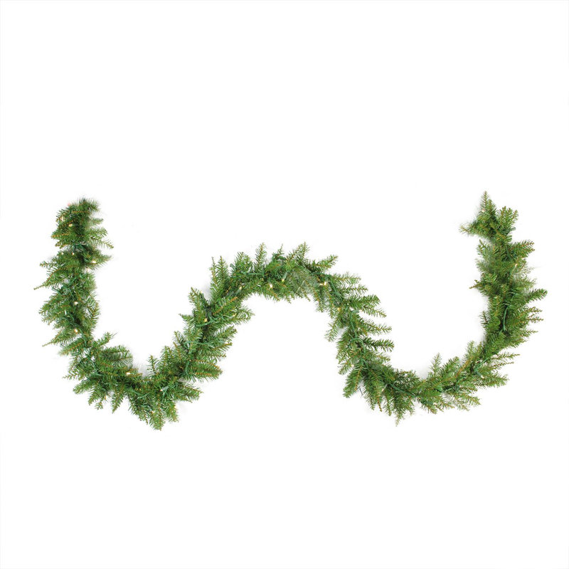 Guirlande de Noël artificielle 9 pi x 10 po avec lumières DEL blanc chaud
