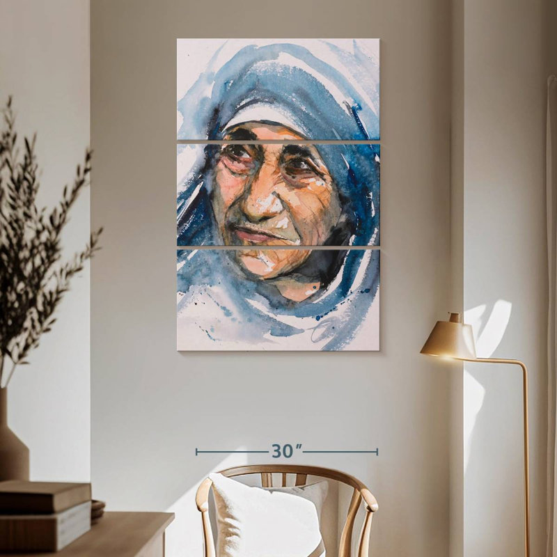 Leisha Mother Teresa, H 65 po x l 42 po