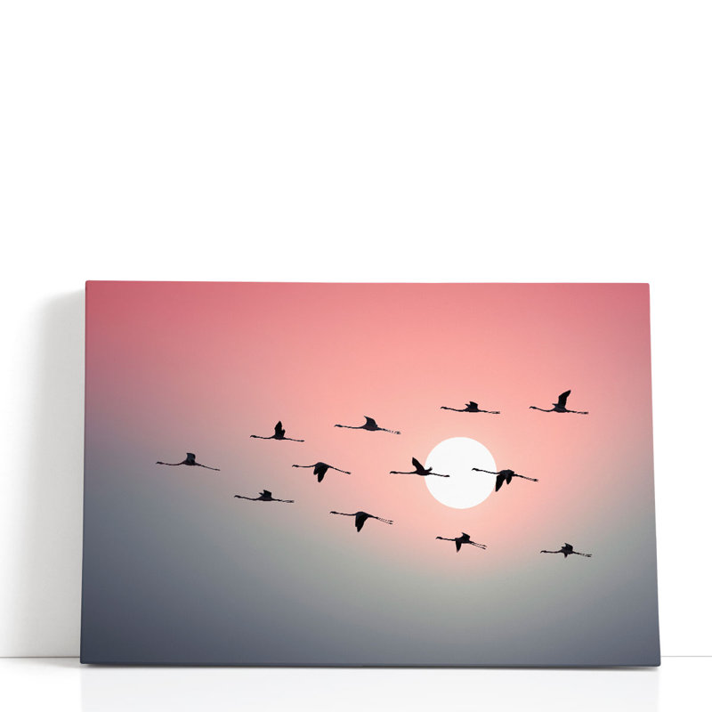 Vol de flamants roses volant dans le ciel pendant le coucher du soleil - reproduction d'art sur toile, H 20 po x l 30 po