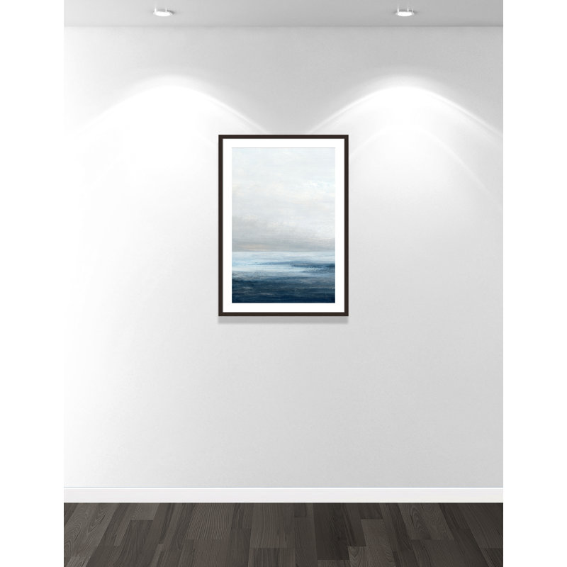 «Calm Ocean Under Cloudy Sky II» par Casa Fine Arts, L 25,5 po x H 35,5 po, Noyer à grain ouvert, Imprimé mat